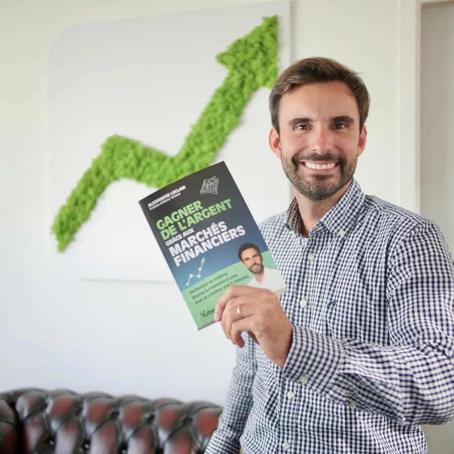 Alexandre Leclair présentant son livre